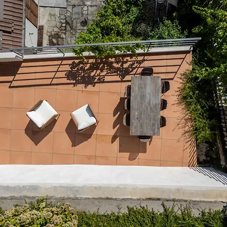 Design With View And Private Garden