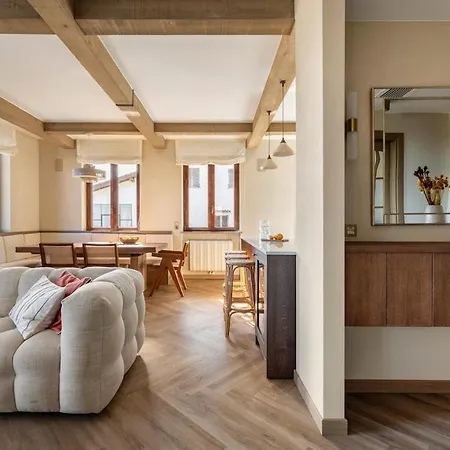 Design With View And Private Garden